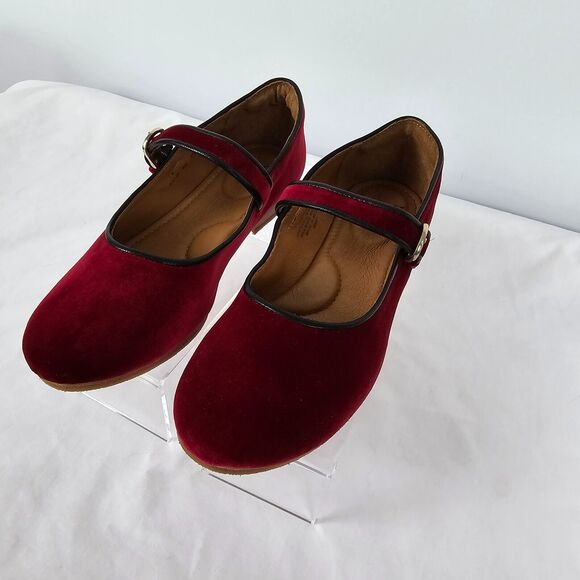 Sofft Shoes - Sofft Kacey Mary Jane Flats Red Velvet & Leather SF0073702 Size 8.5 M NIB
